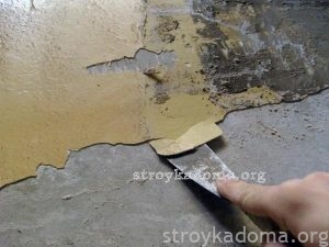 очистка стен от старой краски